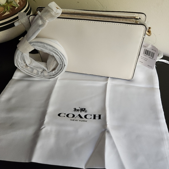 NWT Coach Signature Chain Crossbody Bag in Chalk/Brass - Picture 8 of 15